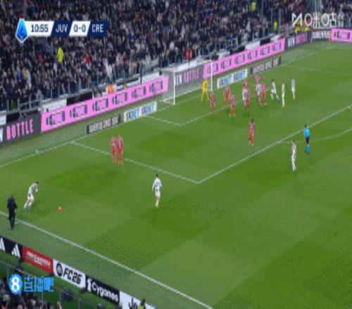 米雷蒂远射打在布雷默头上弹进球门