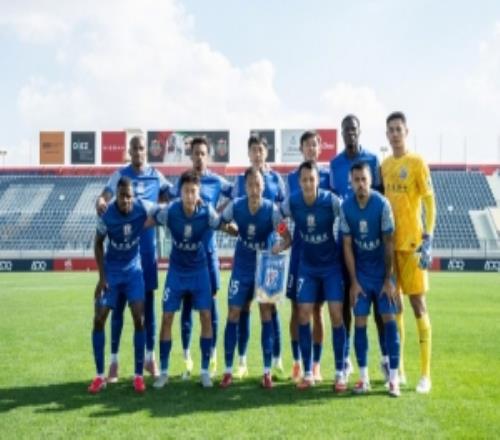 迪拜当地时间1月17日11点，申花00战平拉脱维亚联赛球队奥达