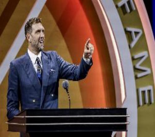 杜兰特：我一直希望能像诺维茨基那样受到尊重他就是精神化身