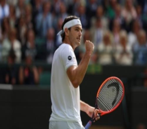 澳网男单首轮：9号种子弗里茨以31击败鲁瓦耶，晋级次轮