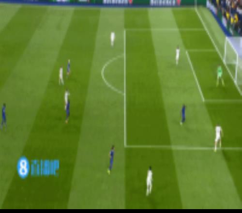 直接送一个！塞巴略斯禁区内失误送礼，特泽轻松破门