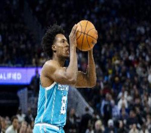 美记：近几天塞克斯顿、A西蒙斯和科比怀特与快船联系在一起