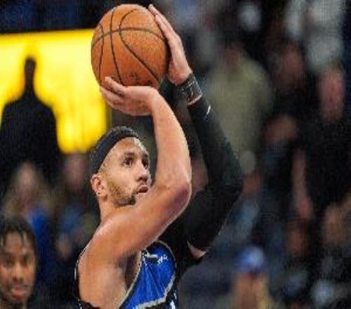 魔术主帅：萨格斯的伤势正在好转今天他进行了一些轻度对抗训练