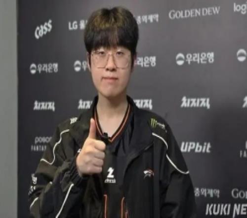 Zeus:训练赛打得不好,彼此的想法差异很大