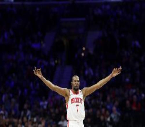 37岁背靠背40分钟！申京1板5失误活久见队友对手一起逼出最累KD