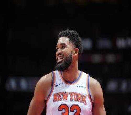 唐斯16分钟6犯毕业！布朗：没法控制吹罚得有人站出来顶上