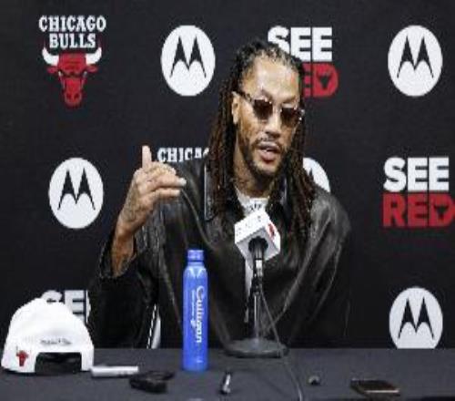 罗斯：不知怎么的我成为了芝加哥的灯塔让人们通过篮球找到共鸣