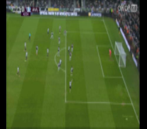 两度神扑救险！大马丁单掌扑出麦利头球，开场35秒化解托纳利单刀