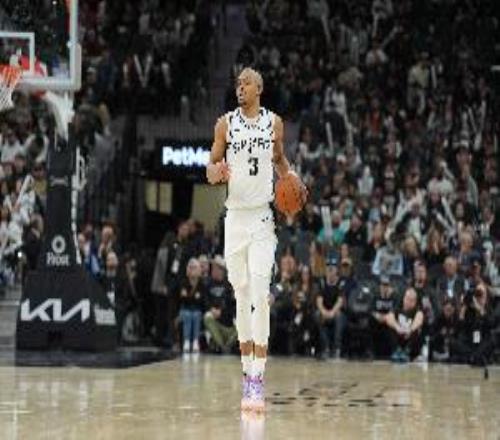 凯尔登主动揽责：抢篮板能量身体对抗不足这归咎于我自己