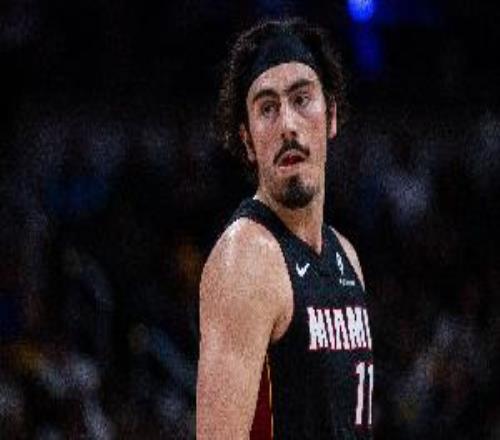 我来带队！哈克斯11中8高效砍20分5板6助正负值+19全场最高