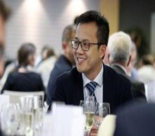 西班牙人高层与裁委会会谈，对最近几场比赛不利判罚表达不满