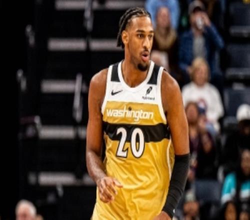 解说：阿夫迪亚最后上场摸不到球有问题重排选秀萨尔肯定是状元