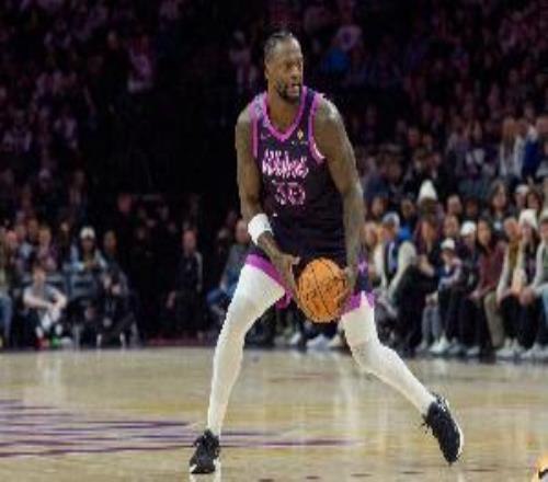 今天中投很准！兰德尔半场出战16分钟13中7砍下16分2篮板