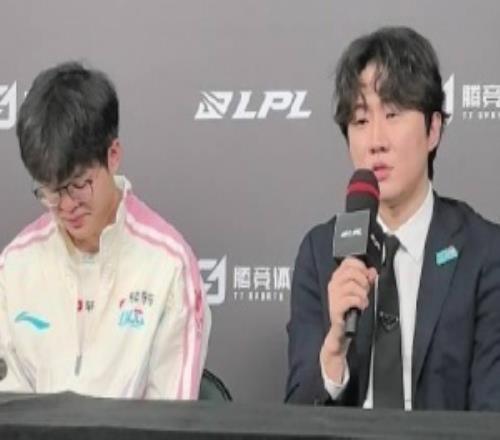 Daeny：沒(méi)Ban阿卡麗是覺(jué)得維克托能應(yīng)對(duì)，Knight不貪塔皮不會(huì)被線殺