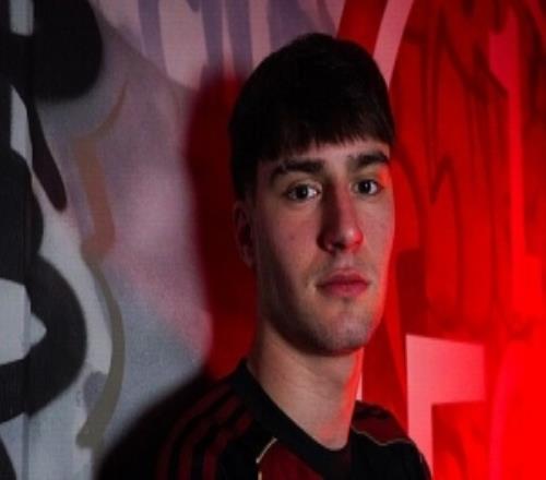 纽伦堡官方：拜仁19岁中场哈维尔费尔南德斯租借加盟至赛季结束