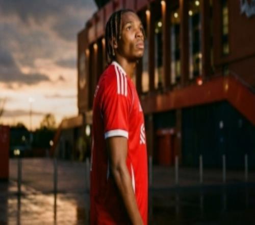 羅馬諾：雅凱已抵達(dá)英國接受利物浦體檢，總價7200萬歐簽至2031年