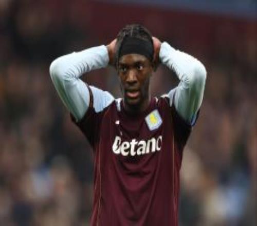 英超维拉01十人小蜜蜂沙德直红瓦塔拉破门亚伯拉罕进球被吹