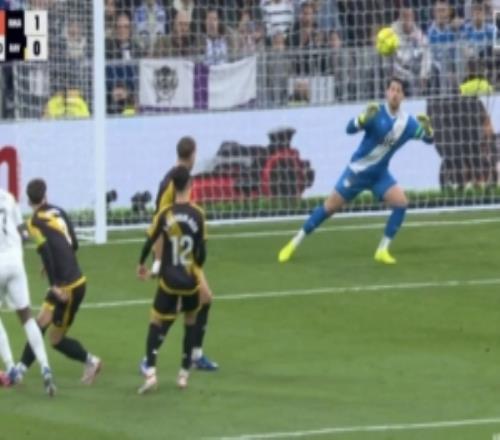 维尼修斯结束个人13场西甲球荒，上一次联赛破门是去年10月份