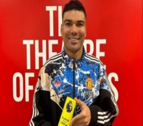 真大腿+传射！官方：33岁卡塞米罗当选曼联32富勒姆全场最佳