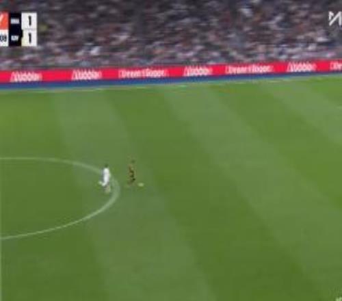 巴列卡诺世纪大单刀被库尔图瓦化解！贡萨洛回追半场补防