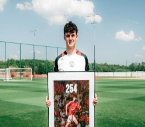 記者：斯坎倫今天將租借離開(kāi)曼聯(lián)，弗雷德里克森因傷留隊(duì)