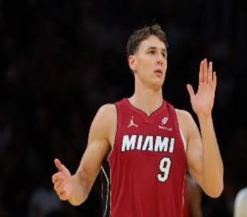 拉松：更衣室氛圍很開(kāi)放大家都可以暢所欲言很珍惜這樣的氛圍