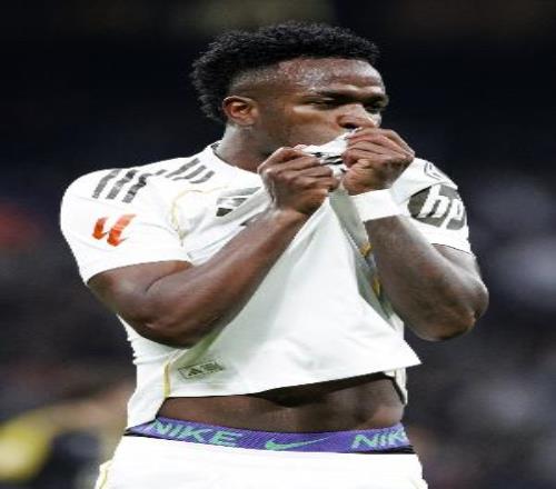 “行了，的！我們在比賽！”馬卡：維尼修斯要求球迷停止噓聲