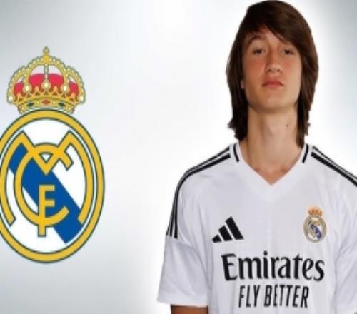 阿斯：皇馬面臨中衛(wèi)荒但不提拔小將馬丁內(nèi)斯，是因想對其“敲打”