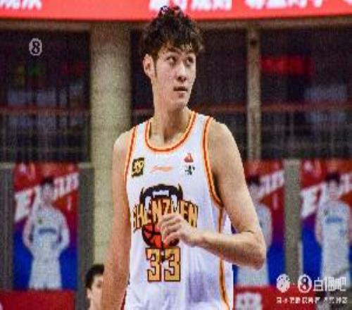狀態(tài)不錯！王浩然打滿半場得13分4板3斷首節(jié)6中5&次節(jié)三分止血