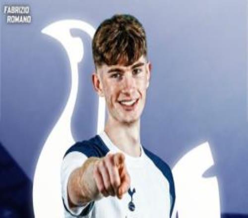 HereWeGo！羅馬諾：熱刺簽18歲前鋒威爾遜，槍手曾提供試訓機會