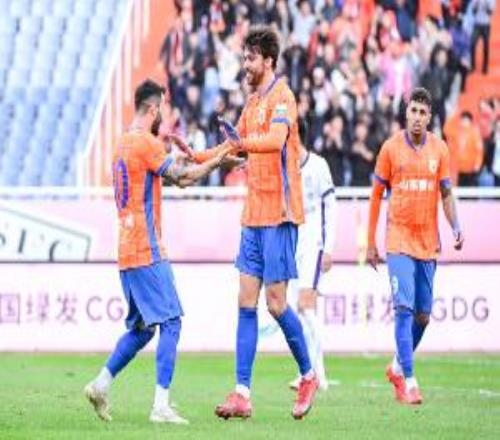 媒體人：泰山隊并未受處罰的過多影響，四名外援均已到位出發冬訓