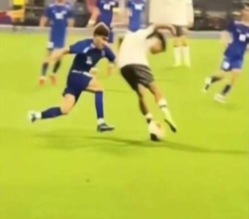 國少進(jìn)球視頻：帥惟浩邊路帥氣擺脫后傳中，張伯霖破門