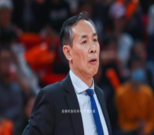 許利民：很高興看到球隊找回了自信外援挑選工作一直都在進行