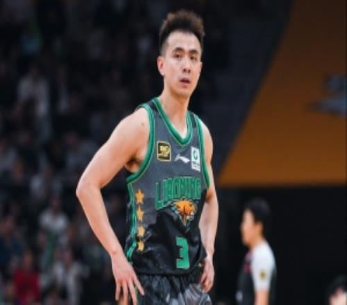 趙繼偉生涯搶斷總數(shù)達(dá)893個(gè)超越瓊斯來到CBA歷史搶斷榜第九位