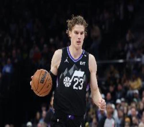 對(duì)攻大戰(zhàn)！爵士大交易后七人輪換得分全部上雙兩人20+&六人15+