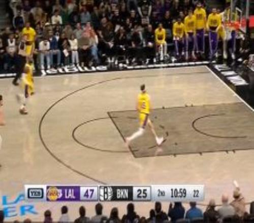 默契十足！里夫斯搶斷詹姆斯中場(chǎng)啟動(dòng)接打板助攻雙手空接