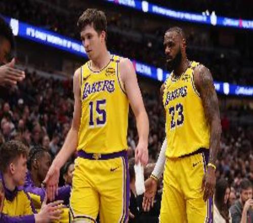 里夫斯：詹姆斯在健身房投入的時(shí)間無(wú)人能及因此他才能打23年