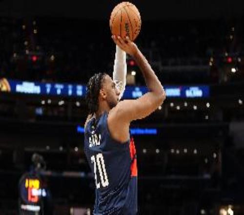 效率不高！薩爾11投4中拿到11分9板正負值31