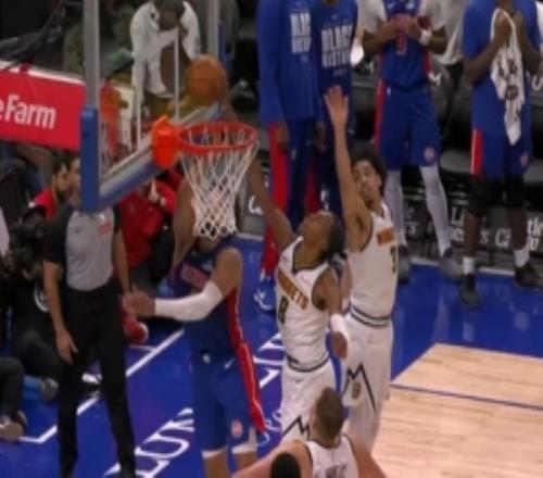 不必慌張！坎寧安助攻哈里斯三分&上籃造成干擾球穩(wěn)住局勢