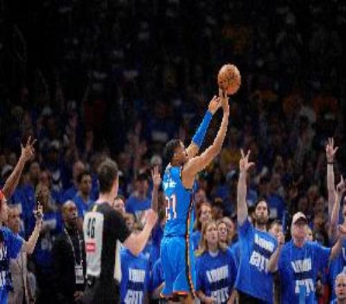 攻防俱佳！維金斯14中7拿到20分4板6助防守給力完成5次搶斷