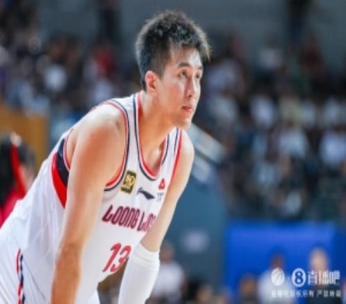 馬?。簬p峰期的郭艾倫是國內后衛(wèi)控球技術天花板人球結合獨一檔