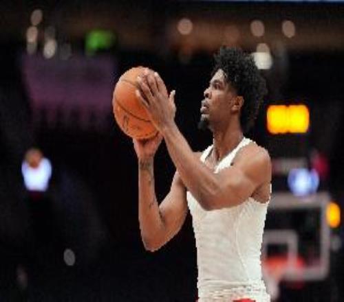 斯普利特：明天迎戰(zhàn)灰熊亨德森將復出完成賽季首秀