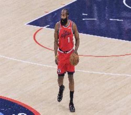 騎士GM：我們今夏將與哈登商討續(xù)約事宜他相信我們擁有共同未來