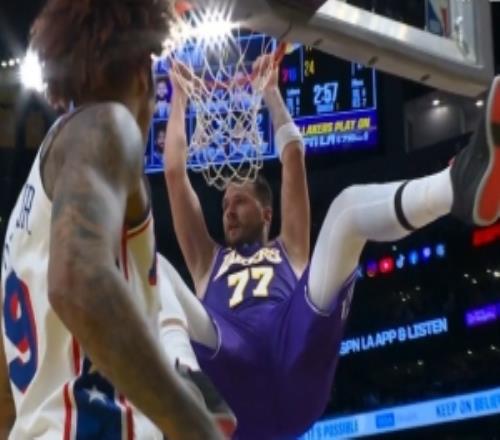 說到做到！東契奇反擊一條龍殺進內(nèi)線起飛吊筐暴扣