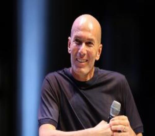 布朗談曼聯(lián)選帥：我希望齊達(dá)內(nèi)能來，但沒有英超執(zhí)教經(jīng)驗(yàn)是個(gè)問題