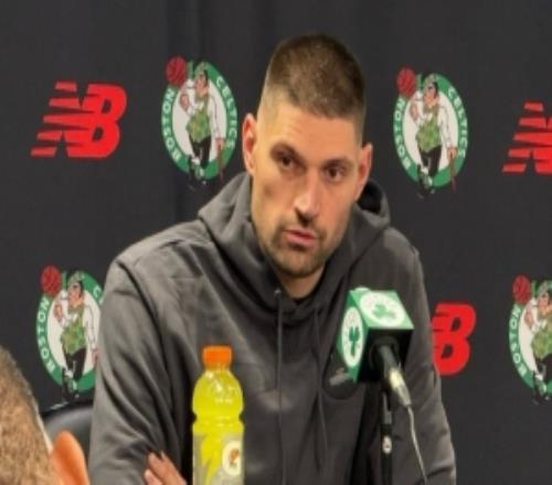 安芬尼西蒙斯換武器史蒂文斯：考慮陣容搭配我們后衛(wèi)深度還行