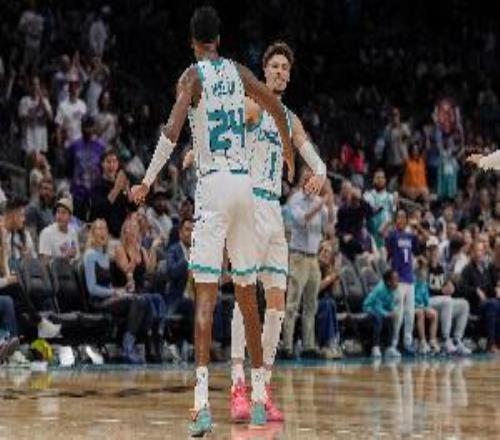 黃蜂敢想不近4支總冠軍球隊(duì)奪冠賽季最長(zhǎng)連勝紀(jì)錄都是9連勝