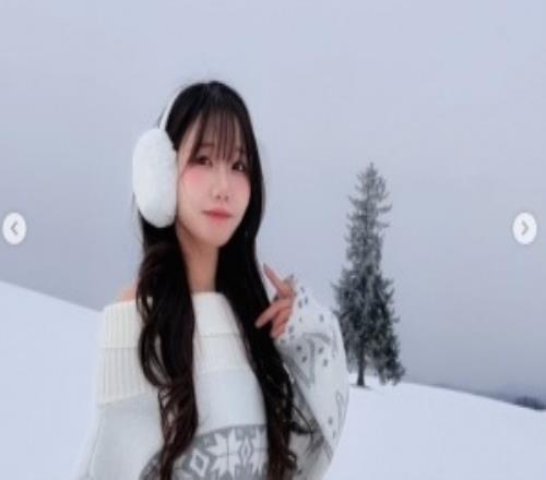 這個(gè)我是真喜歡！Showmaker美女粉絲曬照：少女的臉紅勝過一切情話！