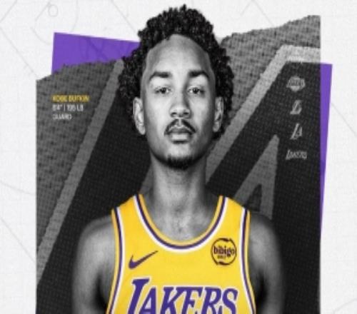 巴夫金：科比是我最喜歡的球員能夠穿上紫金戰(zhàn)袍也非?？? />
<div   id=