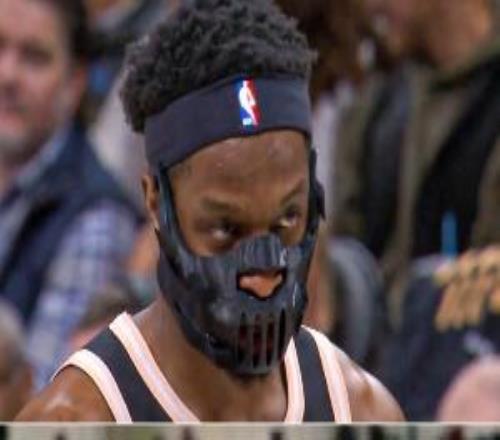 奧孔武掉牙后戴酷似《蝙蝠俠：黑暗騎士崛起》的貝恩面具出戰(zhàn)